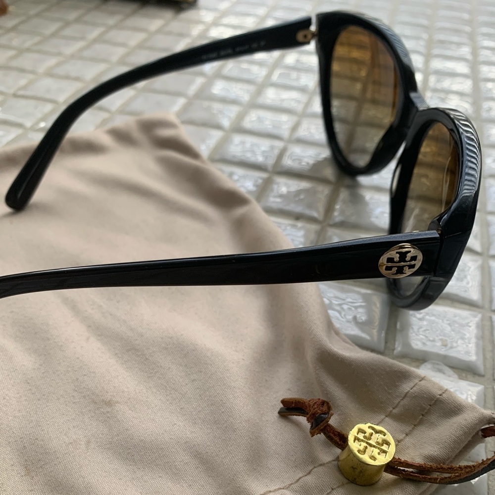Tory Burch sunglasses - Picture 7 of 7